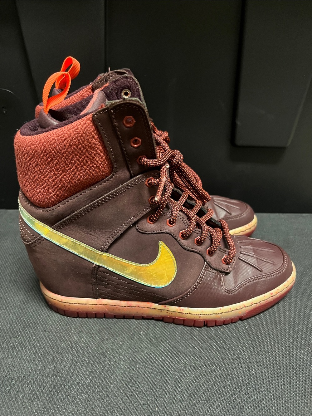 Nike Dunk Sky Hi Wedge Sneakerboot 2.0 Women’s 7.5 684954-600 Waterproof (B10)